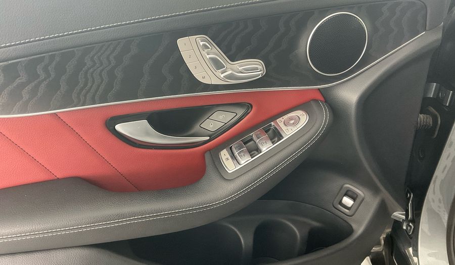 Mercedes Benz Glc-class 2.0 GLC 300 4MATIC AUTO PREMIUM PLUS Suv 2020