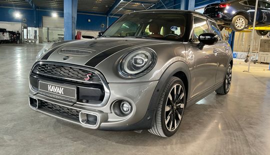 ميني كوبر اس Standard-2020