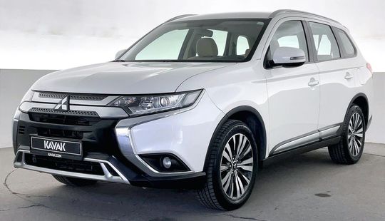 Mitsubishi • Outlander