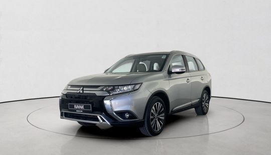 Mitsubishi • Outlander