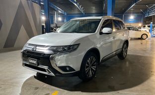 Mitsubishi • Outlander
