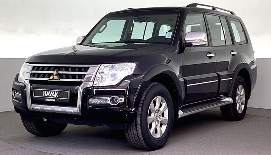 Mitsubishi • Pajero