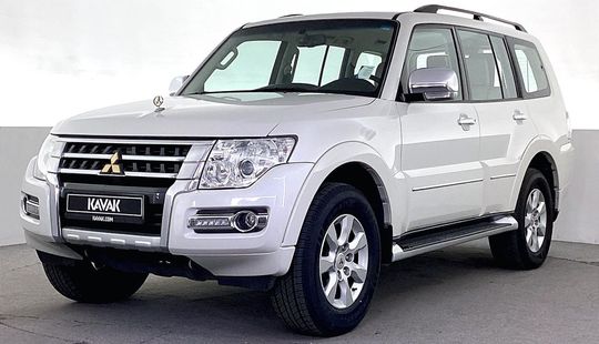 Mitsubishi • Pajero