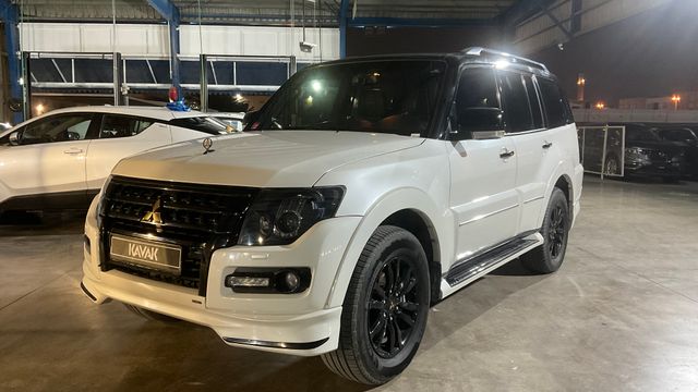 Mitsubishi Pajero Signature Edition