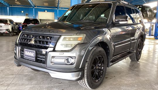 Mitsubishi Pajero Signature Edition-2020