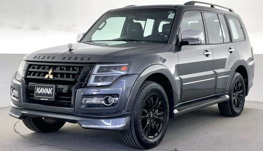 Mitsubishi Pajero Signature Edition-2020