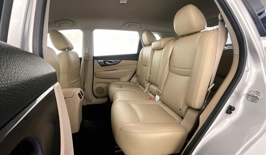 Nissan X-trail SV Suv 2020