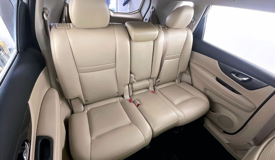 Nissan X-trail SV Suv 2020