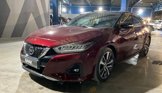 Nissan • Maxima