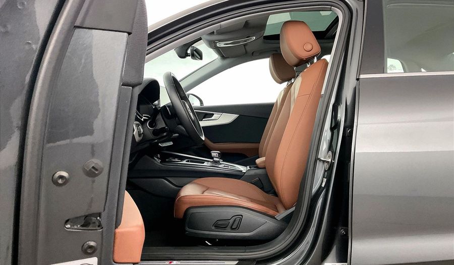 Audi A4 35 TFSI S-LINE Sedan 2020