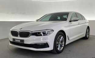 BMW • 520i