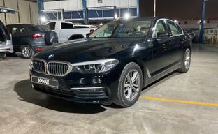 BMW • 520i