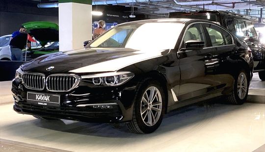 BMW • 520i