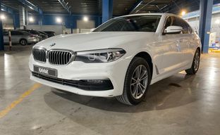 BMW • 520i