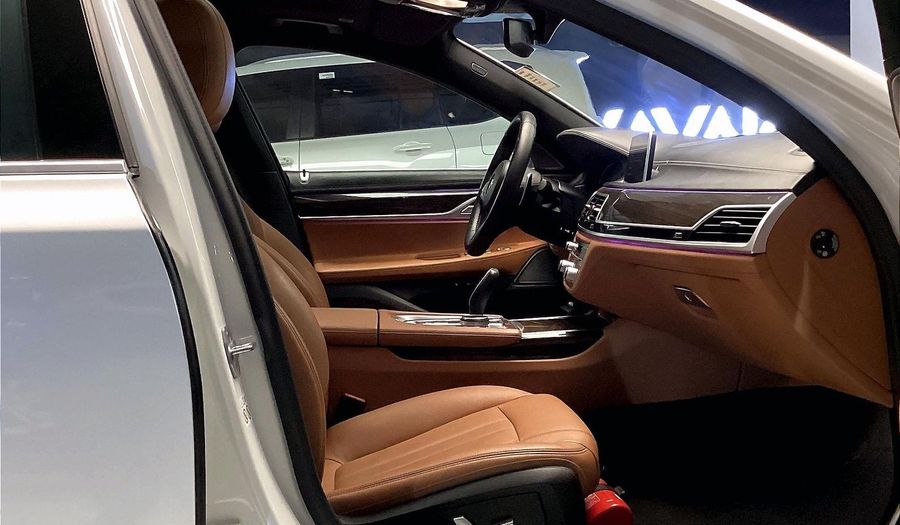 Bmw 730li EXCELLENCE Sedan 2020
