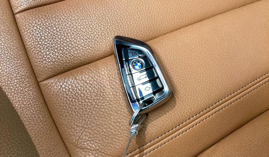 Bmw 730li EXCELLENCE Sedan 2020