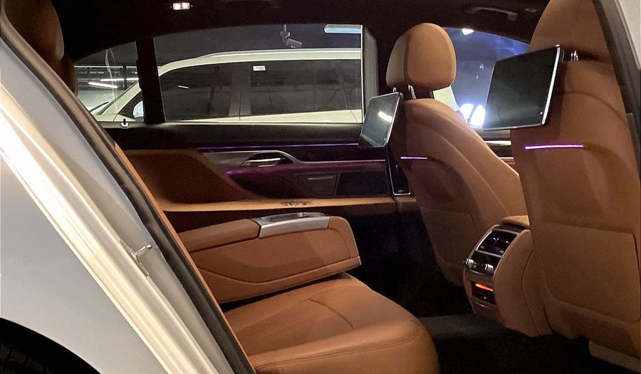 Bmw 730li EXCELLENCE Sedan 2020