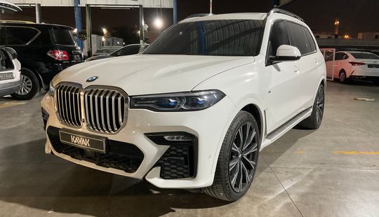 BMW • X7