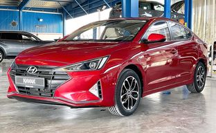 Hyundai • Elantra
