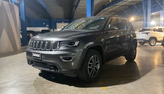 Jeep • Grand Cherokee