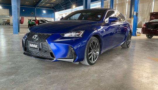 LEXUS • IS300