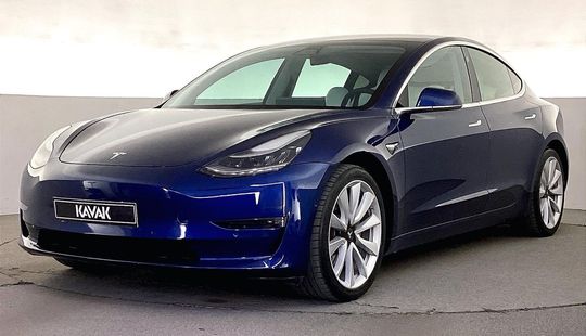 Tesla • Model 3
