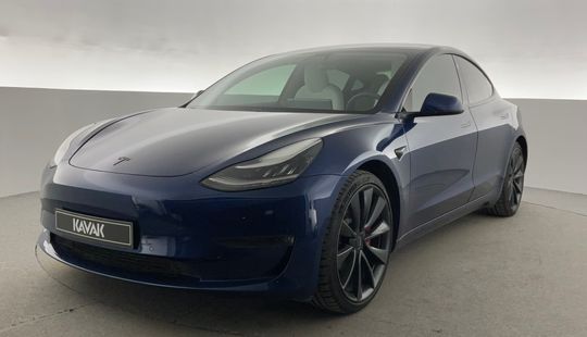 Tesla • Model 3