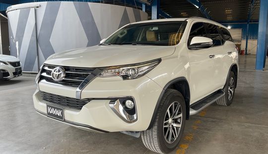 Toyota Fortuner VXR-2020