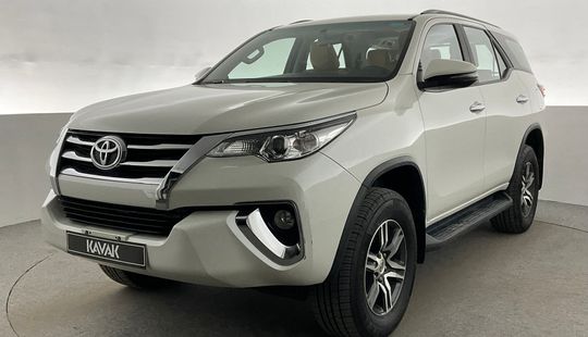 Toyota Fortuner GXR-2020