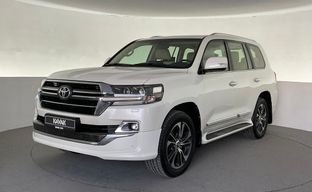 Toyota • Land Cruiser