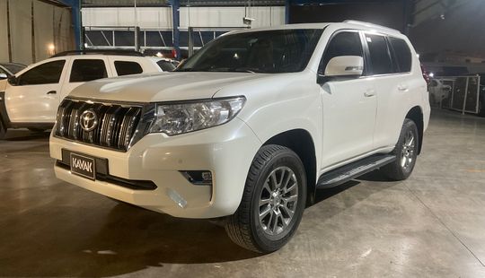 Toyota • Land Cruiser Prado