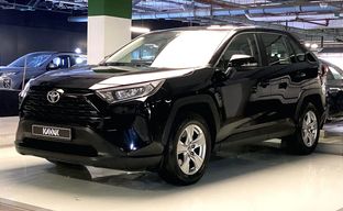 Toyota • RAV4