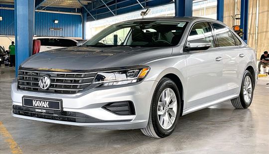 Volkswagen • Passat
