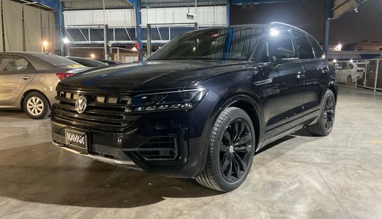 Volkswagen • Touareg