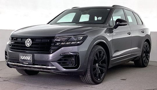 Volkswagen • Touareg