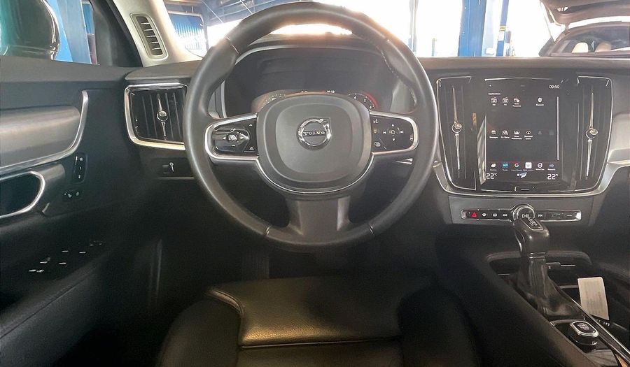 Volvo S90 T5 MOMENTUM Sedan 2020