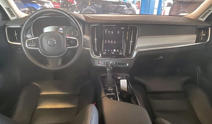 Volvo S90 T5 MOMENTUM Sedan 2020