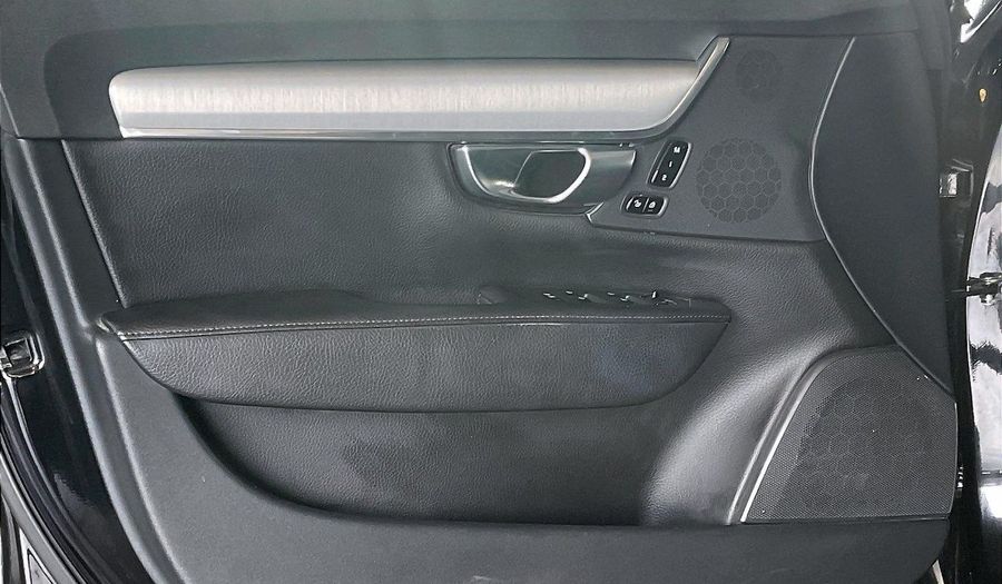 Volvo S90 T5 MOMENTUM Sedan 2020