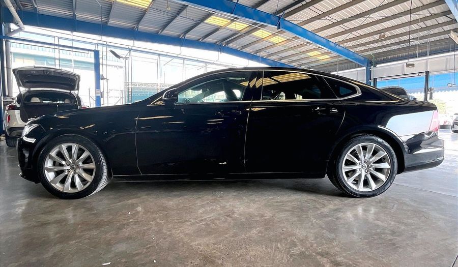 Volvo S90 T5 MOMENTUM Sedan 2020
