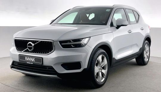 Volvo • XC40