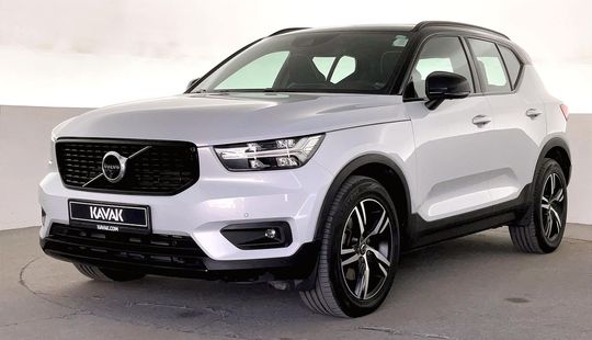 Volvo • XC40