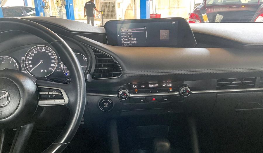 Mazda 3 EVOLVE Sedan 2021