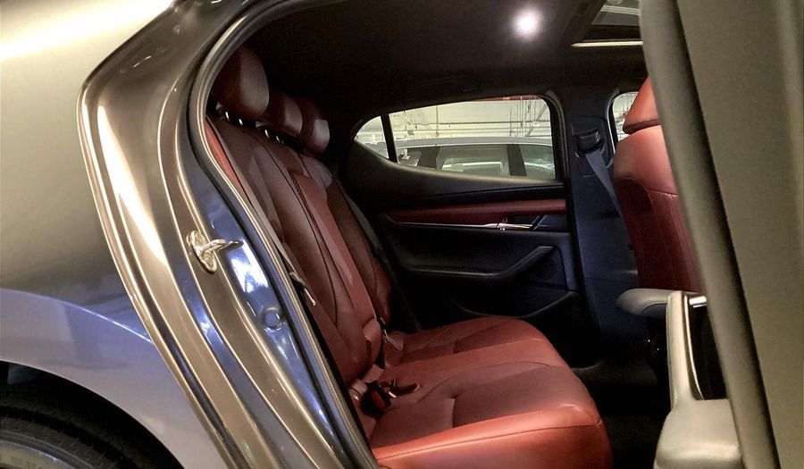 Mazda 3 INTENSE Hatchback 2021