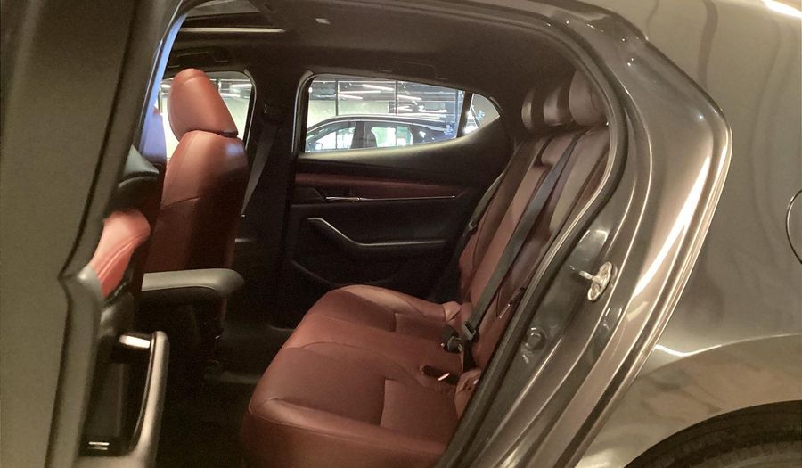 Mazda 3 INTENSE Hatchback 2021