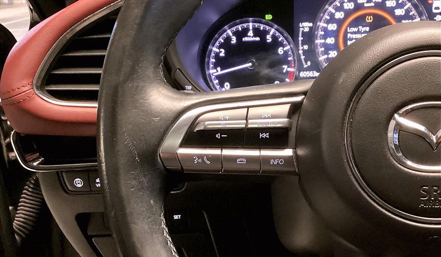 Mazda 3 INTENSE Hatchback 2021