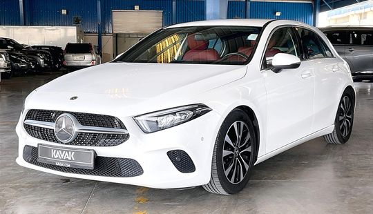 Mercedes Benz • A 200