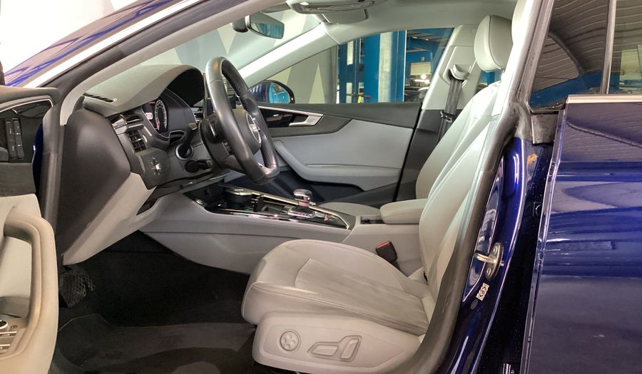 Audi A5 40 TFSI S-LINE Sedan 2021