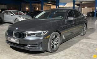 BMW • 520i