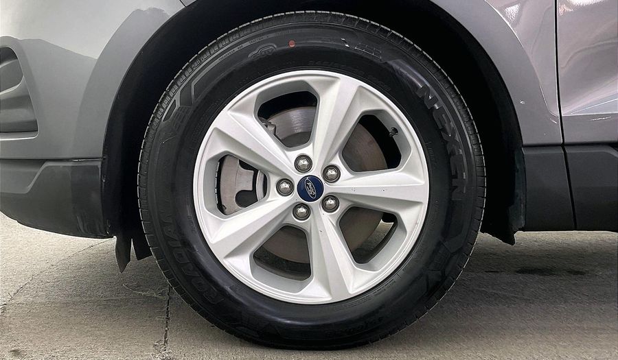 Ford Edge SE Suv 2021