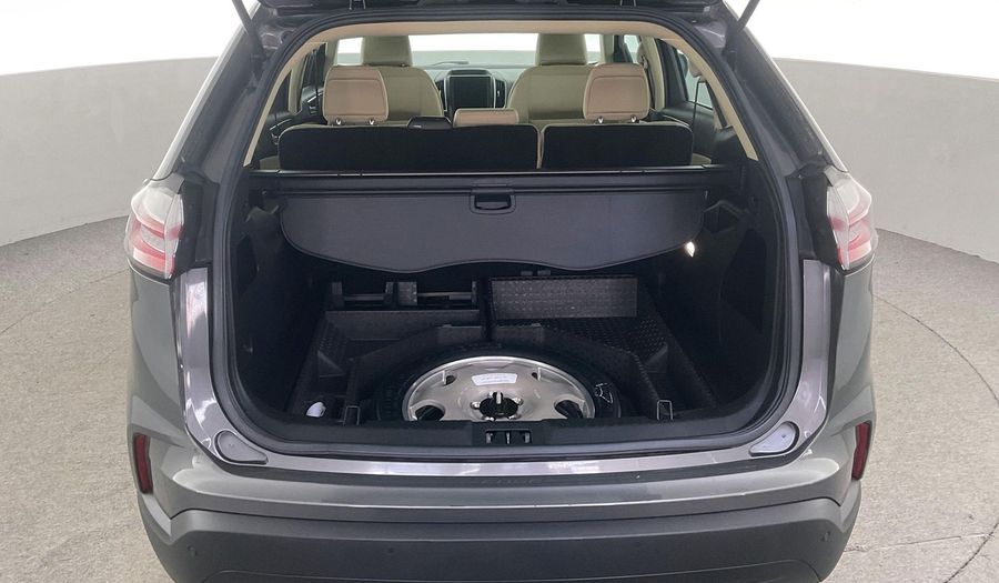 Ford Edge SE Suv 2021